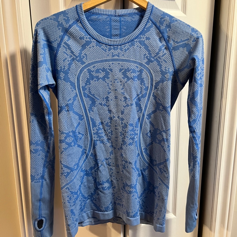 (2/$50) Lululemon Blue Patterned Women's Top